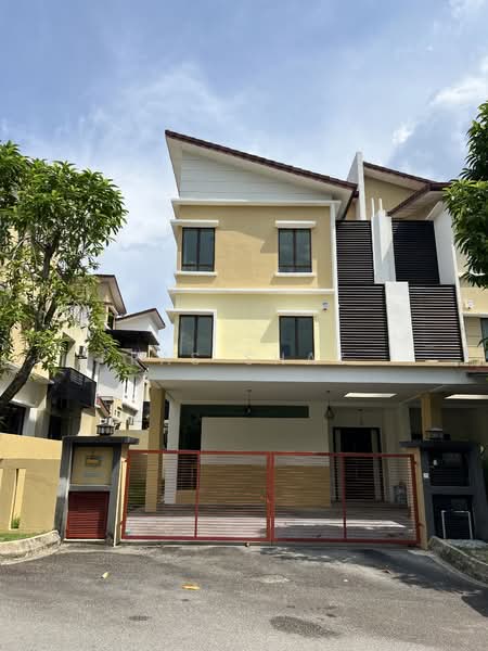 Rumah Berkembar untuk Dijual di Taman Tropika 2 (Kajang) - Ras Shaz - Exterior - PropertyGuru.com.my