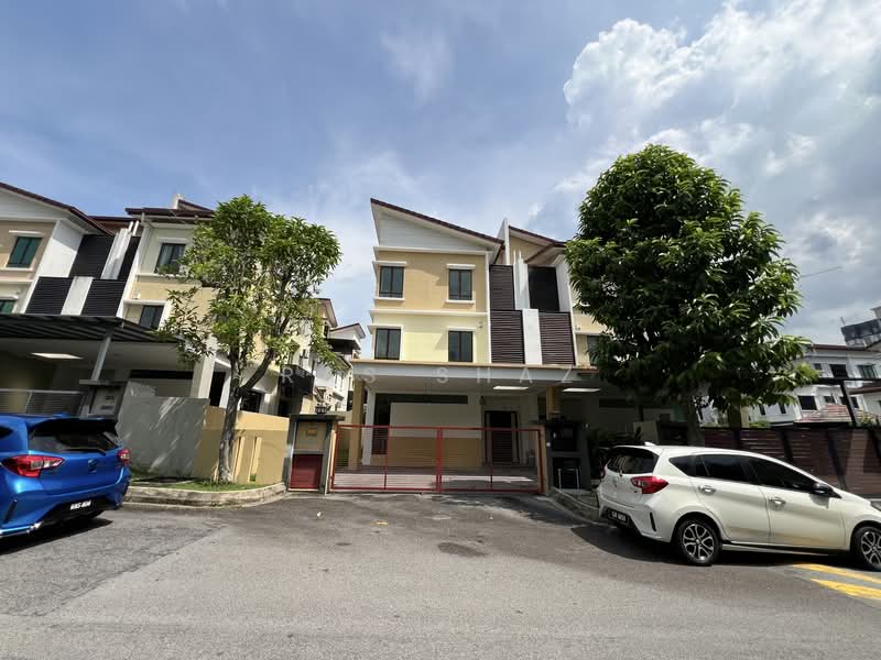 Rumah Berkembar untuk Dijual di Taman Tropika 2 (Kajang) - Ras Shaz - Exterior - PropertyGuru.com.my