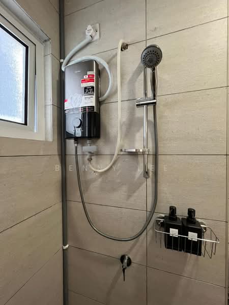 Servis Apartment untuk Disewa di Residensi Rimbun @ Canopy Hills - Benny Lee - Bathroom - PropertyGuru.com.my