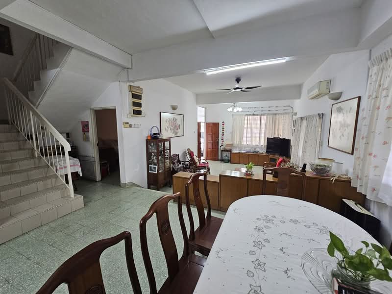 Rumah Teres 2 Tingkat untuk Dijual di Taman Lucky (Bangsar) - Jun Teo - Living Room - PropertyGuru.com.my