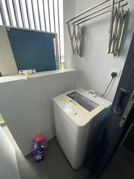 Pangsapuri untuk Disewa di Almas - Jin Teok - Balcony - PropertyGuru.com.my