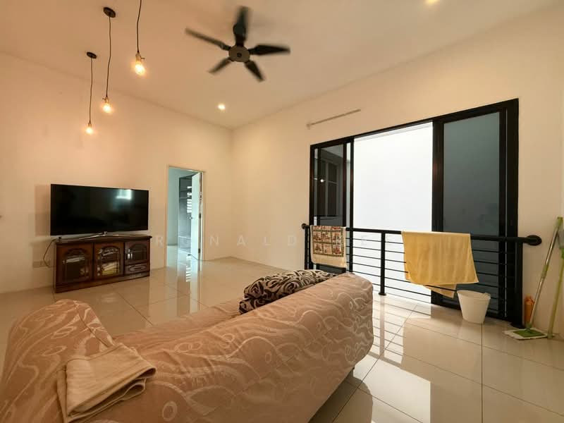 2-storey Terraced House for Sale in Kampung Perlis (Bayan Lepas) - Ronald Kee - Living Room - PropertyGuru.com.my