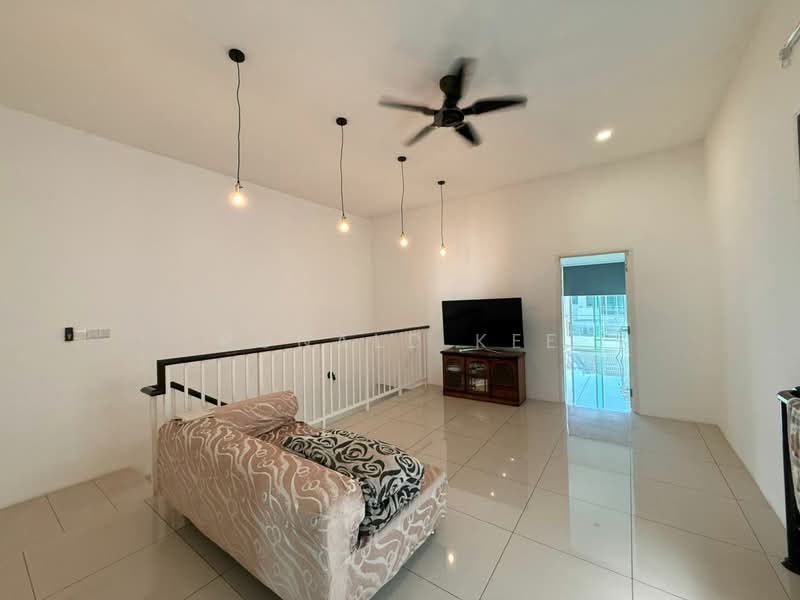 2-storey Terraced House for Sale in Kampung Perlis (Bayan Lepas) - Ronald Kee - Living Room - PropertyGuru.com.my