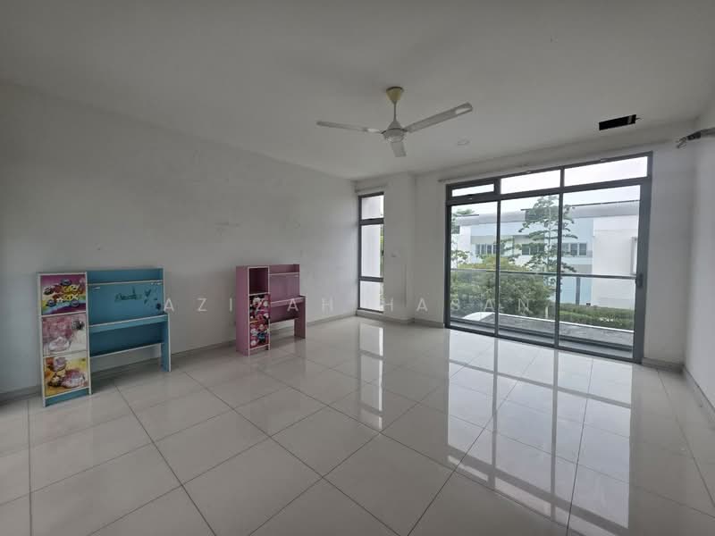 2-storey Terraced House for Sale in Setia Eco Glades (Cyberjaya) - Azizah Hasan - Living Room - PropertyGuru.com.my