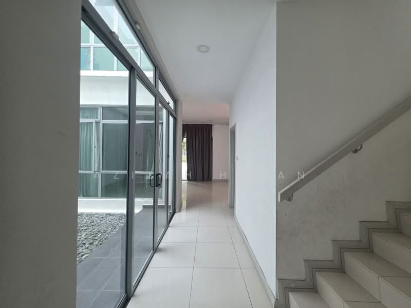 2-storey Terraced House for Sale in Setia Eco Glades (Cyberjaya) - Azizah Hasan - Corridor - PropertyGuru.com.my