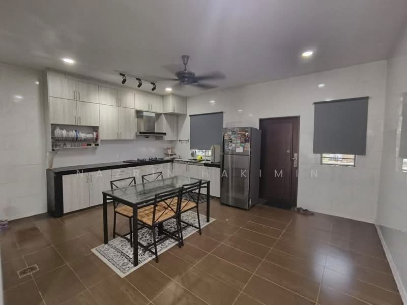 2-storey Terraced House for Sale in Bandar Tasik Puteri (Rawang) - Nazrin Hakimin - Kitchen - PropertyGuru.com.my