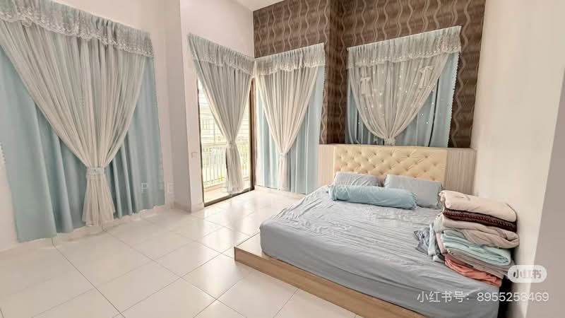 Rumah Kluster untuk Dijual di Setia Tropika (Johor Bahru) - Peggie Chua - Bedroom - PropertyGuru.com.my