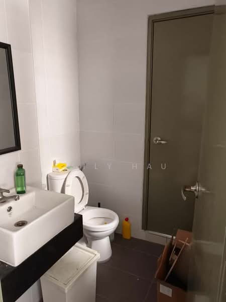 Servis Apartment untuk Disewa di KSL Residence @ Daya - Emily Hau - Bathroom - PropertyGuru.com.my