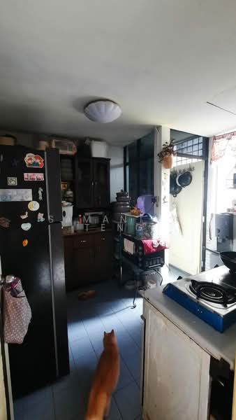 Pangsapuri untuk Dijual di Mewah View Luxurious Apartments - Samantha Teng - Kitchen - PropertyGuru.com.my