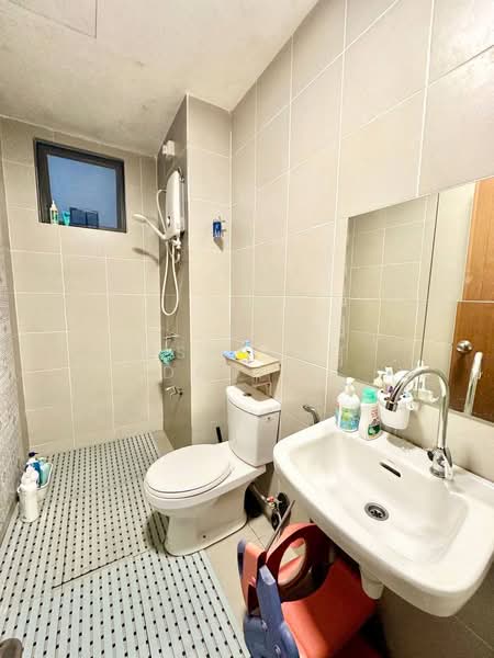 Servis Apartment untuk Dijual di Suria Putra - Ashraff Daniel - Bathroom - PropertyGuru.com.my