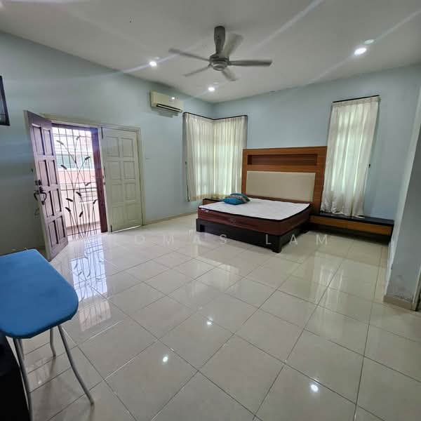 Semi-Detached House for Rent in Bertam Malim (Bertam) - Thomas Lam - Bedroom - PropertyGuru.com.my