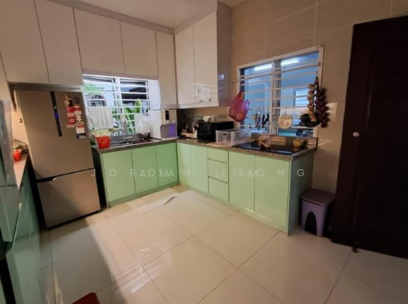 Semi-Detached House for Sale in Usj 5 (Subang Jaya) - Jordan Leong - Kitchen - PropertyGuru.com.my