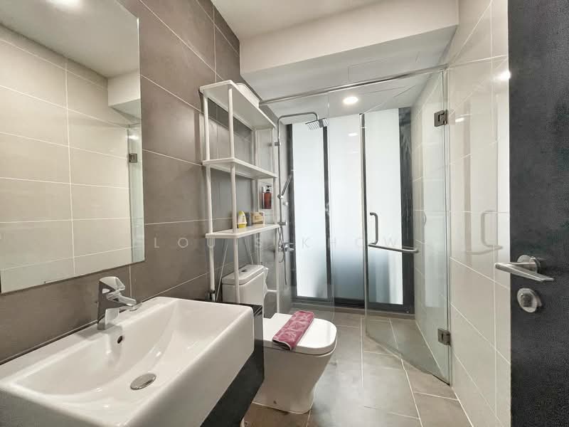 Pangsapuri untuk Disewa di Almas - Louis Khow - Bathroom - PropertyGuru.com.my