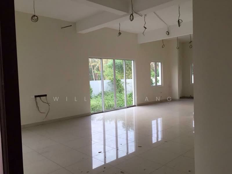 Semi-Detached House for Sale in Taman Sungai Puyu (Butterworth) - William Tang - Living Room - PropertyGuru.com.my
