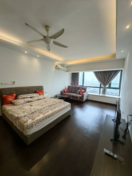 Servis Apartment untuk Disewa di R&F Princess Cove Phase 1 - Jet Lee - Bedroom - PropertyGuru.com.my
