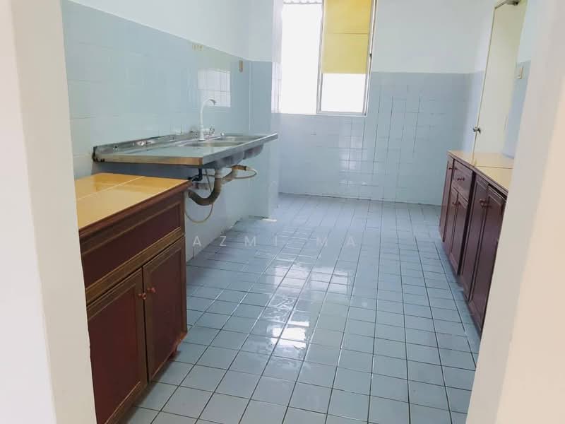 Condominium for Sale at Sinaran Ukay Residence - Azmi Ma - Kitchen - PropertyGuru.com.my