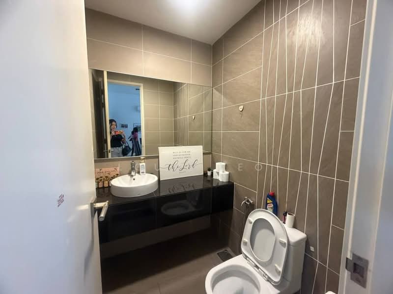 Rumah Berkembar untuk Dijual di Johor Bahru (Johor) - Louis Yeo - Bathroom - PropertyGuru.com.my
