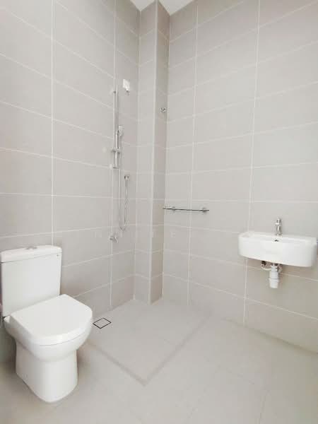 Rumah Teres 2 Tingkat untuk Dijual di Masai (Johor) - Jennifer Ng - Bathroom - PropertyGuru.com.my