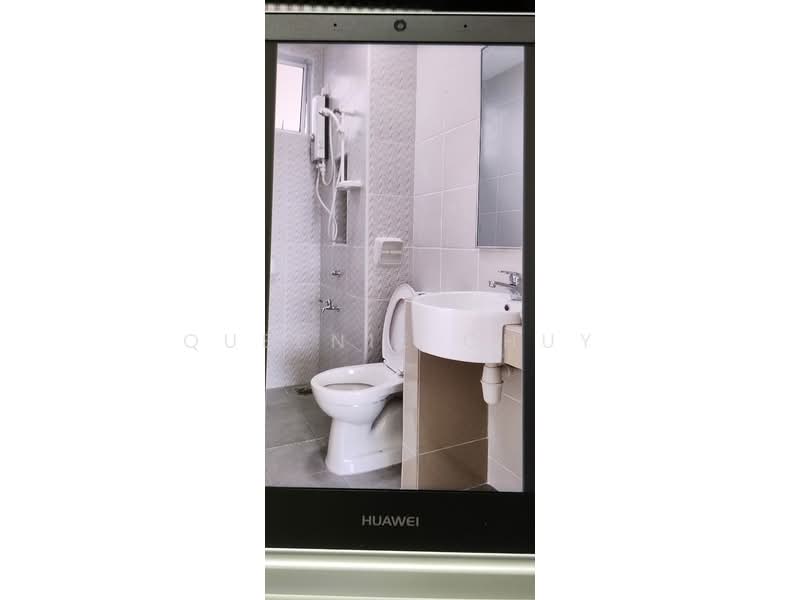 Apartment for Sale at Austin Suites (Permata Austin) - Queenie Chuy - Bathroom - PropertyGuru.com.my