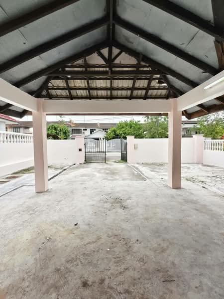 Semi-Detached House for Sale in Taman Bukit Kempas (Tampoi) - Iden Tan - Exterior - PropertyGuru.com.my
