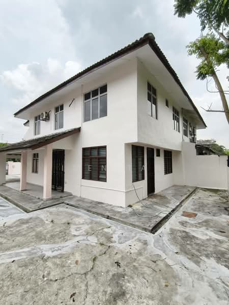 Semi-Detached House for Sale in Taman Bukit Kempas (Tampoi) - Iden Tan - Exterior - PropertyGuru.com.my