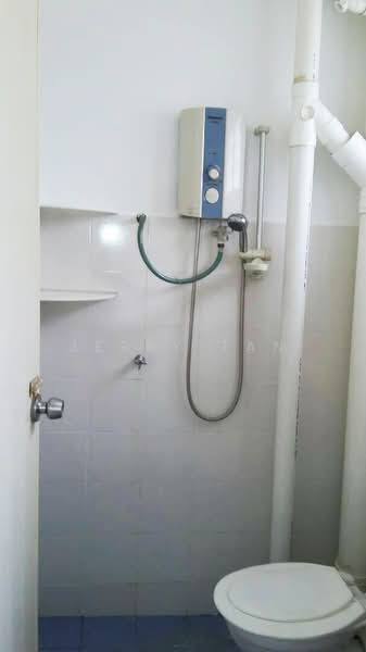 Pangsapuri untuk Disewa di Sri Ivori Apartment - Jerry Tan - Bathroom - PropertyGuru.com.my