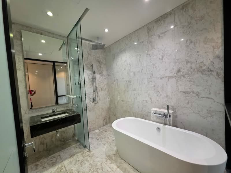 Service Residence for Rent at Banyan Tree Signatures - Michael Au - Bathroom - PropertyGuru.com.my