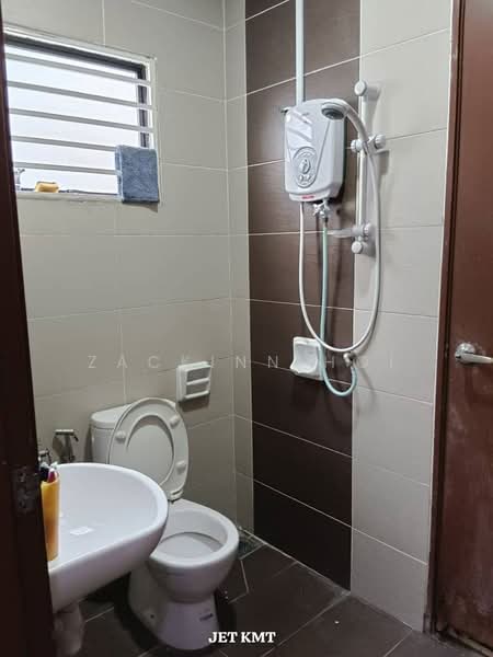 2-storey Terraced House for Sale in Bandar Puteri Klang (Klang) - Zackinn Hoi - Bathroom - PropertyGuru.com.my