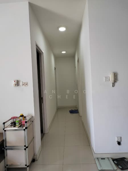 Condominium for Rent at Scenaria @ North Kiara Hills - Kian Boon Chee - Corridor - PropertyGuru.com.my