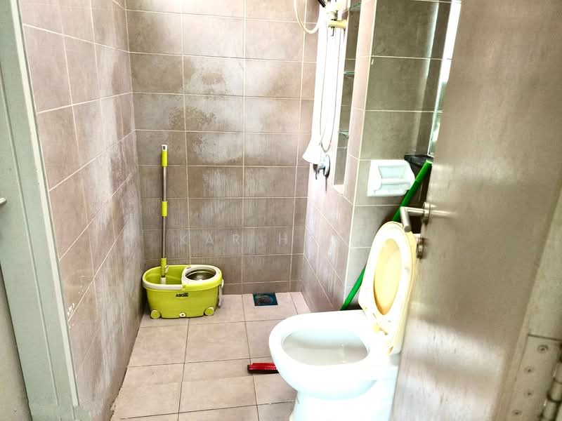 Service Residence for Sale at Vega Residensi 1 - Kar Hooi - Bathroom - PropertyGuru.com.my