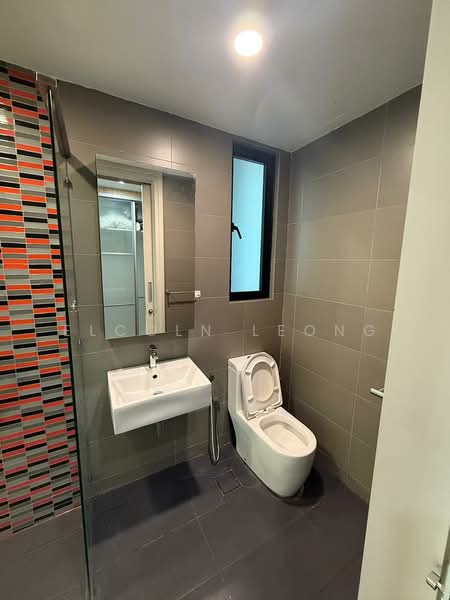 Service Residence for Sale at The Leafz @ Dedaun - Elcoln Leong - Bathroom - PropertyGuru.com.my