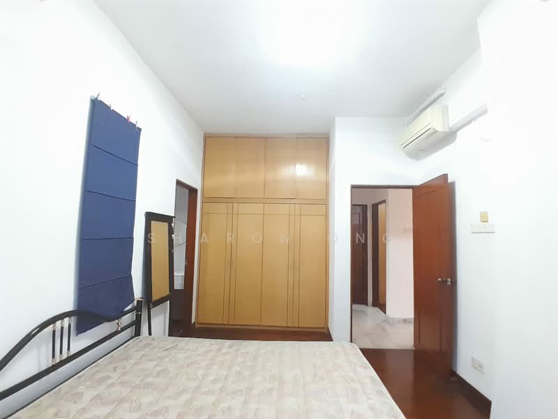 Condominium for Sale at Marina Tower (Ratu Mutiara) - Sharon Ong - Bedroom - PropertyGuru.com.my