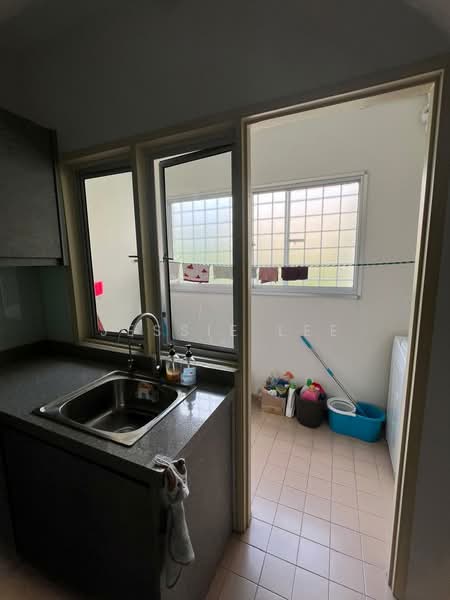 Pangsapuri untuk Dijual di D' Kiara Apartment - Jessie Lee - Kitchen - PropertyGuru.com.my