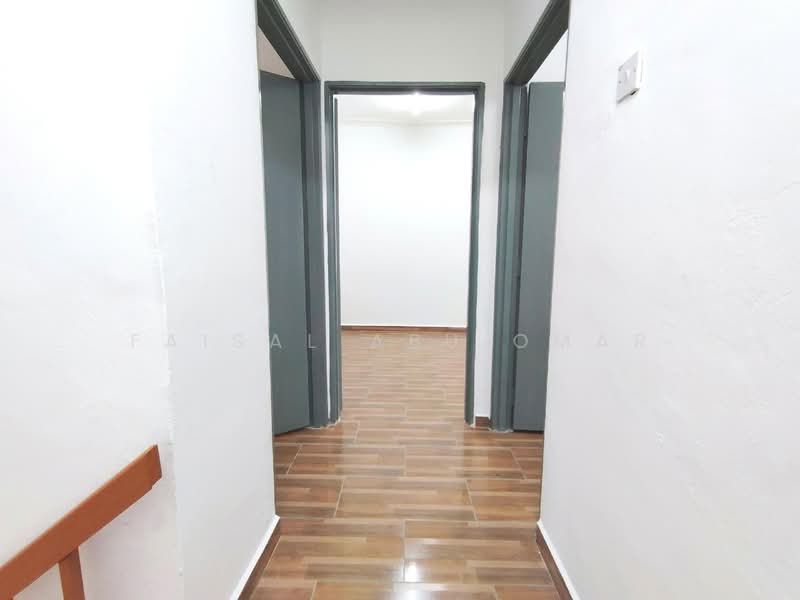 Terraced House for Sale in Bandar Country Homes (Rawang) - Faisal Abu Omar - Interior - PropertyGuru.com.my