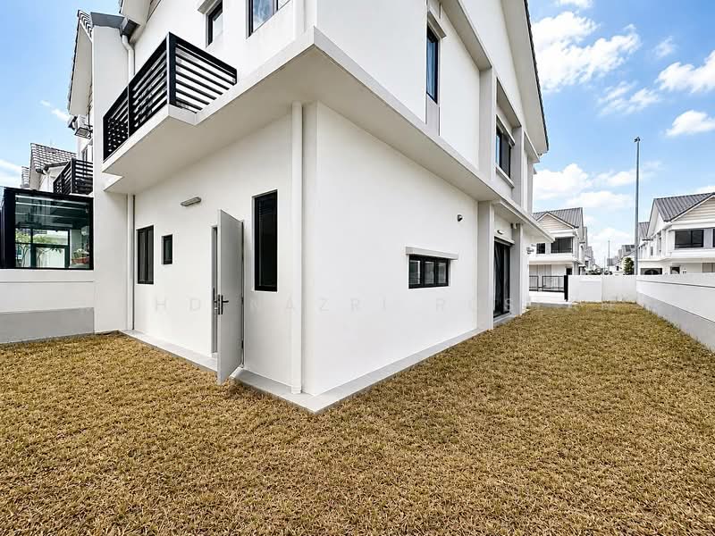 Semi-Detached House for Sale in Cyber 10 (Cyberjaya) - Mohd Nazri Roslan - Exterior - PropertyGuru.com.my
