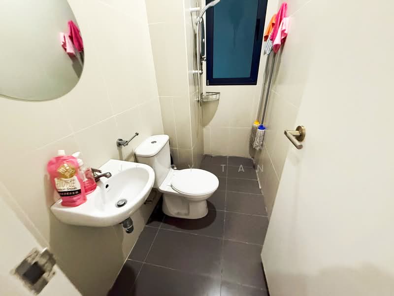 Condominium for Rent at The LIGHT COLLECTION II - Jerry Tan - Bathroom - PropertyGuru.com.my