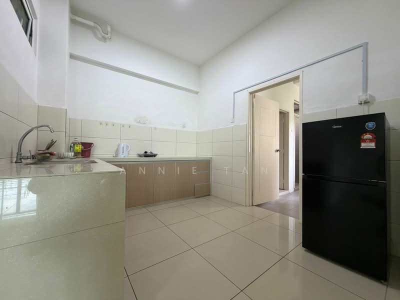 Condominium for Rent at Starhill Luxury Residence - Annie Tan - Kitchen - PropertyGuru.com.my