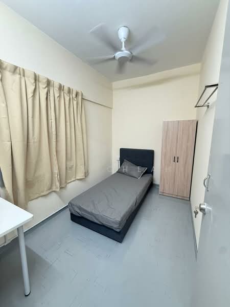 Pangsapuri untuk Disewa di Pangsapuri Cemara - Ken Cheah - Bedroom - PropertyGuru.com.my