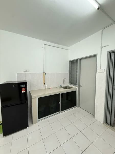 Pangsapuri untuk Disewa di Pangsapuri Cemara - Ken Cheah - Kitchen - PropertyGuru.com.my
