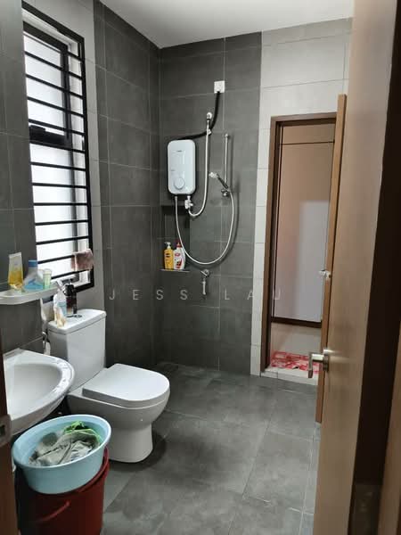 Rumah Teres 2 Tingkat untuk Disewa di Taman Puchong Prima (Puchong) - Jess Lau - Bathroom - PropertyGuru.com.my