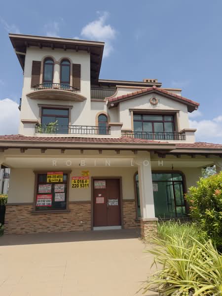Semi-Detached House for Sale in Semenyih (Selangor) - Robin Loh - PropertyGuru.com.my