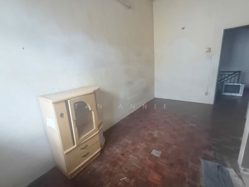 2-storey Terraced House for Sale in Taman Bukit Minyak (Bukit Minyak) - Tan ANNIE - Interior - PropertyGuru.com.my