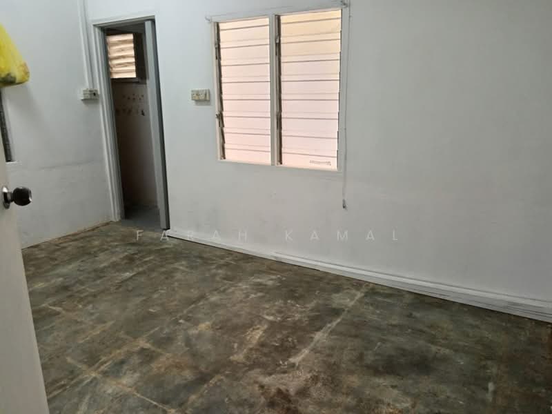 Zero-Lot Bungalow for Rent in Taman Selayang (Selayang) - Farah Kamal - Interior - PropertyGuru.com.my