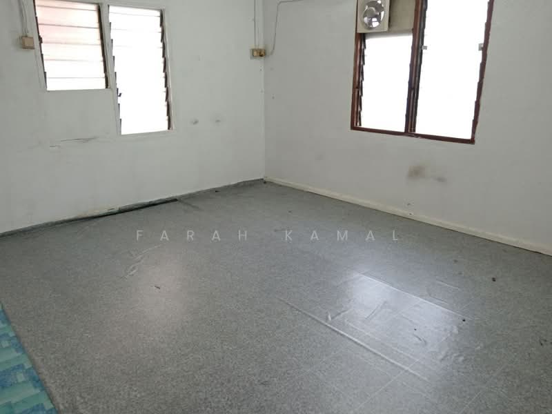 Zero-Lot Bungalow for Rent in Taman Selayang (Selayang) - Farah Kamal - Interior - PropertyGuru.com.my