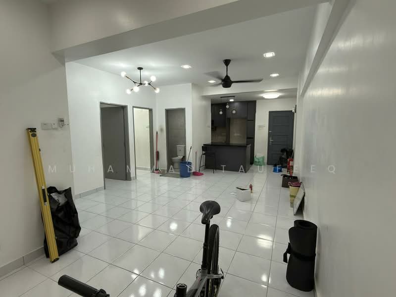 Pangsapuri untuk Disewa di Trifolia - Muhammad Taufeeq - Living Room - PropertyGuru.com.my