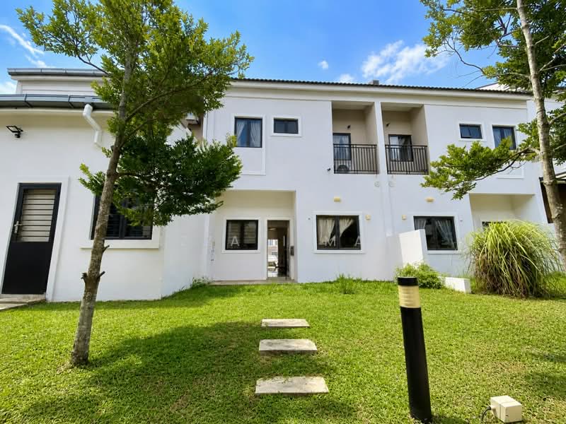 Terraced House for Sale in Dengkil (Selangor) - Izzati Mat - Exterior - PropertyGuru.com.my