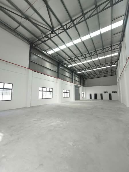 Factory for Rent in Eco Business Park 1 (Johor Bahru) - Zoey Lee - Interior - PropertyGuru.com.my