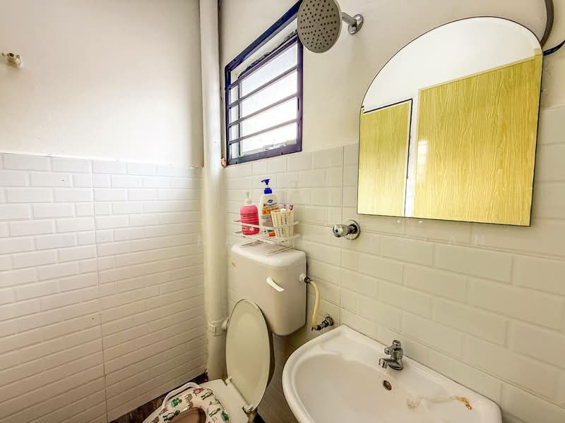 Rumah Teres 2 Tingkat untuk Dijual di Taman Sri Indah (Cheras) - Mohd Nazri Roslan - Bathroom - PropertyGuru.com.my