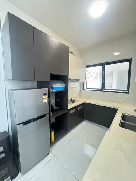 Condominium for Rent at Royal Strand @ Country Garden Danga Bay - Juan Chua - Kitchen - PropertyGuru.com.my