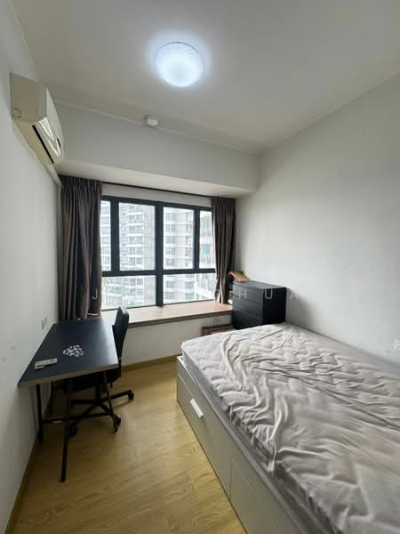 Condominium for Rent at Royal Strand @ Country Garden Danga Bay - Juan Chua - Bedroom - PropertyGuru.com.my